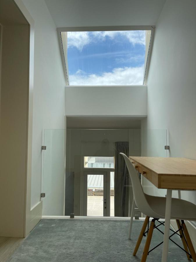 Beautiful Penthouse Apartment With Terrace - 4 Minute Walk To The Beach Troia Exteriör bild