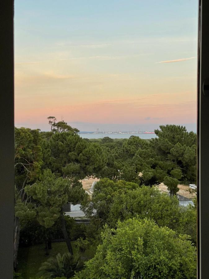 Beautiful Penthouse Apartment With Terrace - 4 Minute Walk To The Beach Troia Exteriör bild