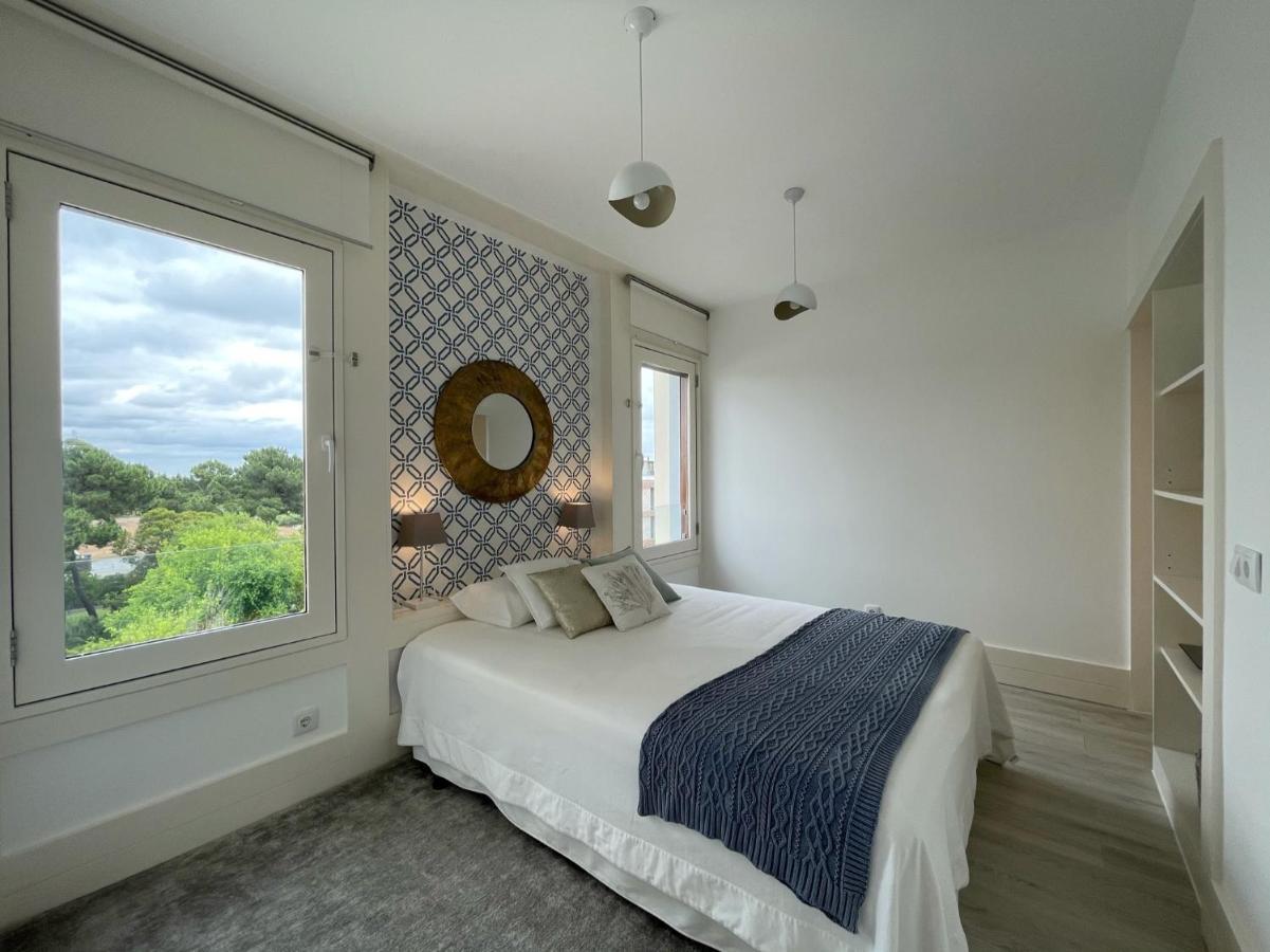 Beautiful Penthouse Apartment With Terrace - 4 Minute Walk To The Beach Troia Exteriör bild