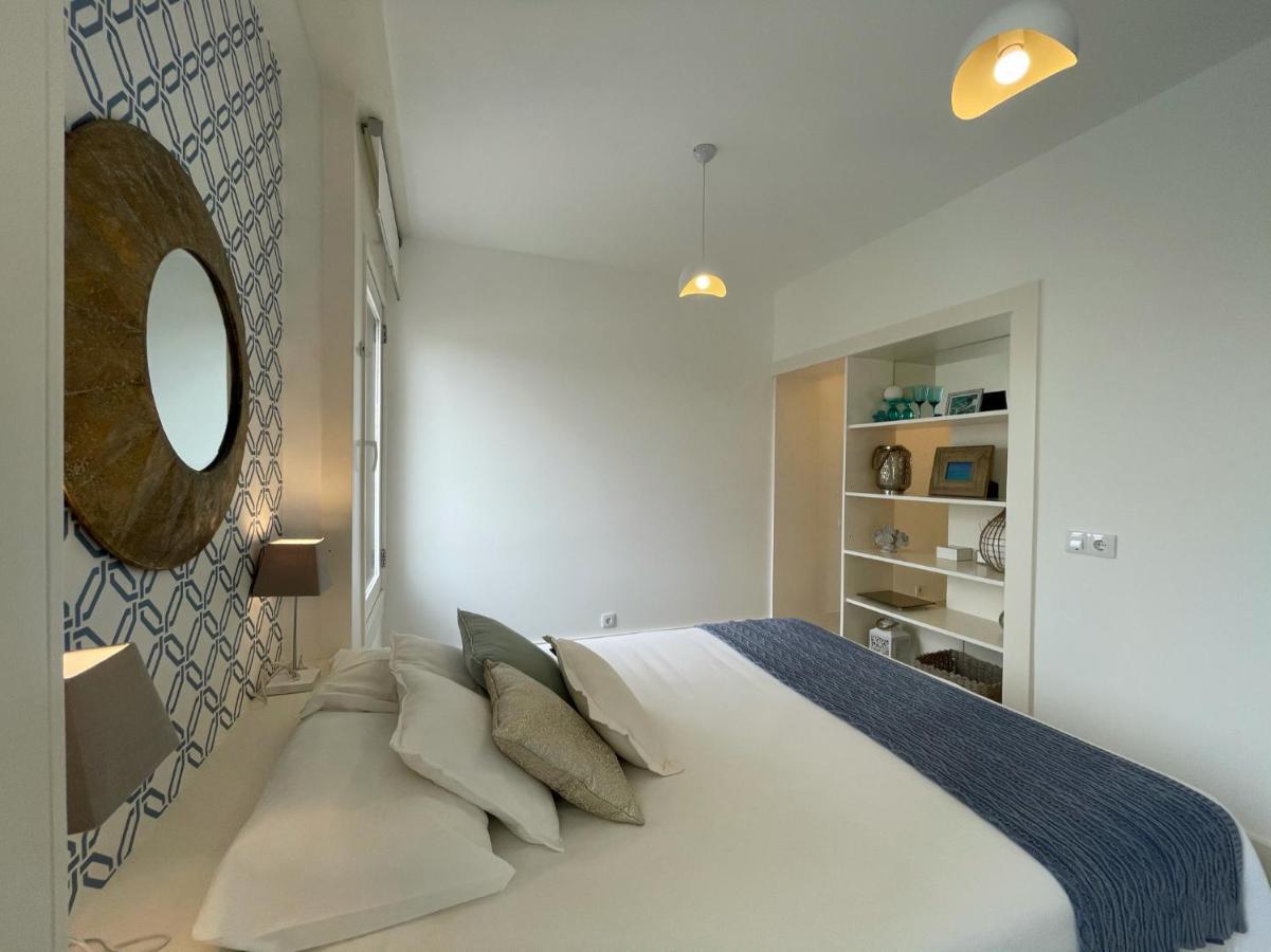 Beautiful Penthouse Apartment With Terrace - 4 Minute Walk To The Beach Troia Exteriör bild